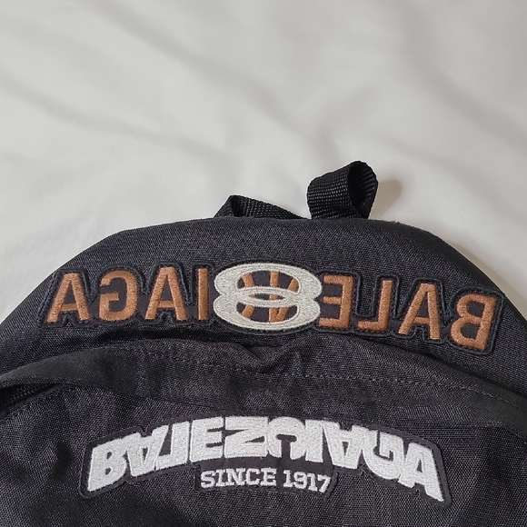 Balenciaga Black and White Logo Backpack - Picture 7 of 7